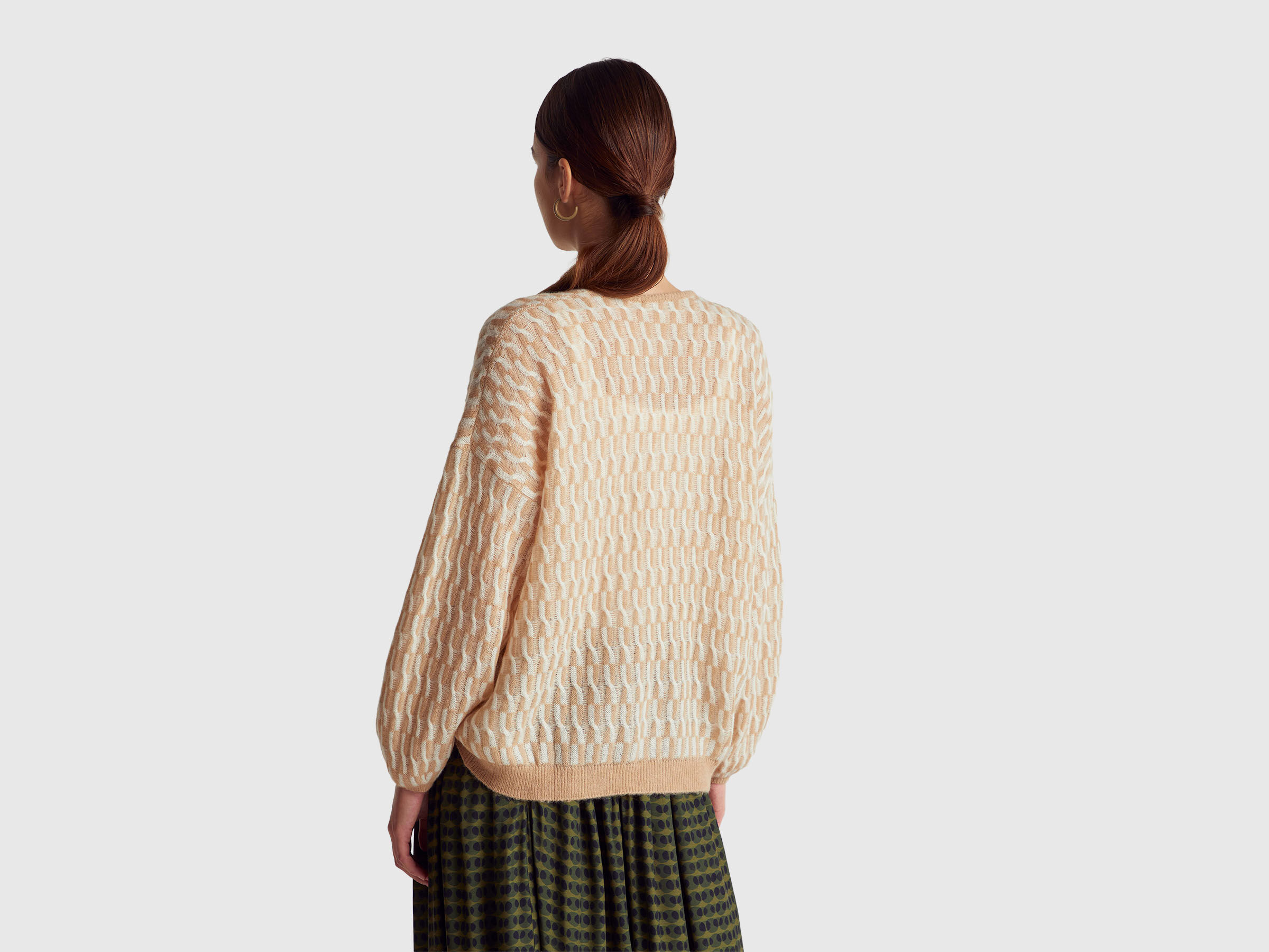 V NECK SWEATER L/S Women image number 2